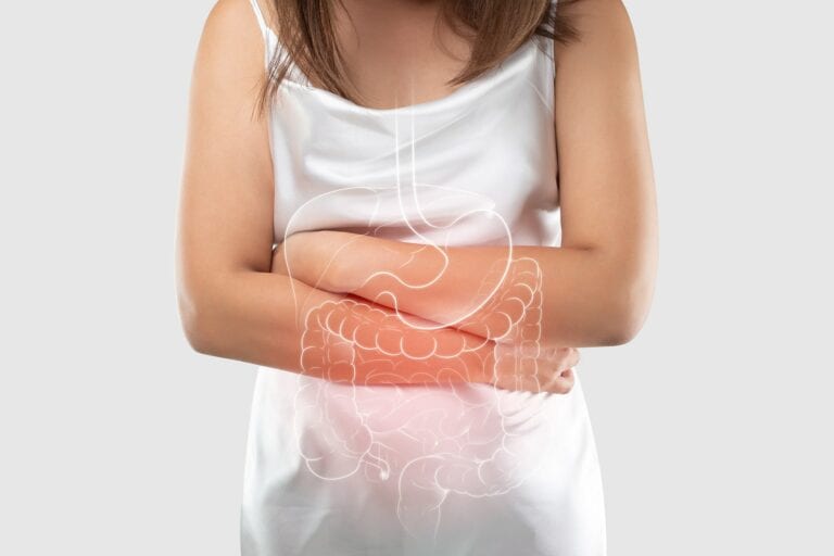 消化不良是指食物在胃腸道中無法正常消化吸收，導致腹脹、腹痛、腹瀉等不適症狀。 消化酵素可以幫助分解食物，促進消化，因此在消化不良時，適當補充消化酵素有助於緩解症狀